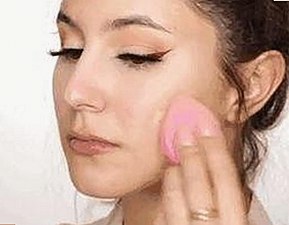 从拼搏到争议:娱乐圈五大女星的光影人生变迁